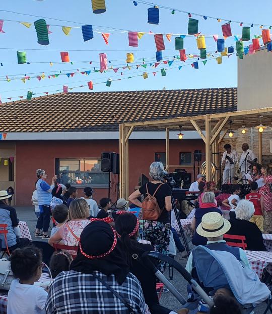 Anniversaire centre social Terre en couleurs Anniversaire centre social Terre en couleurs