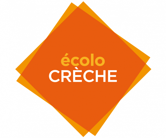 Logo Ecolo-crèche : deux losanges oranges superposés avec le nom "écolocrèche" inscrit au centre